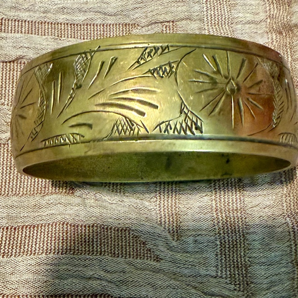 Elegant Floral Brass Bracelet